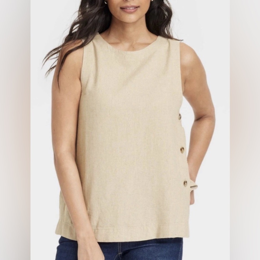 Universal Thread Light Beige Sleeveless Side-Button Tank